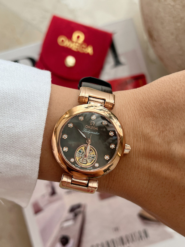 ساعت مچی زنانه امگا لیدی ماتیک (های کپی ) Omega De Ville Ladymatic Open Heart